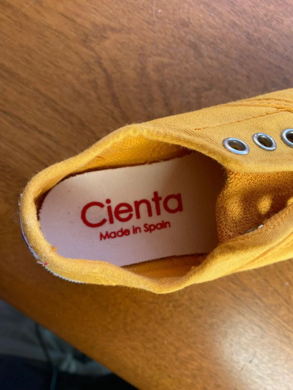 Cienta toddler shoes size 23